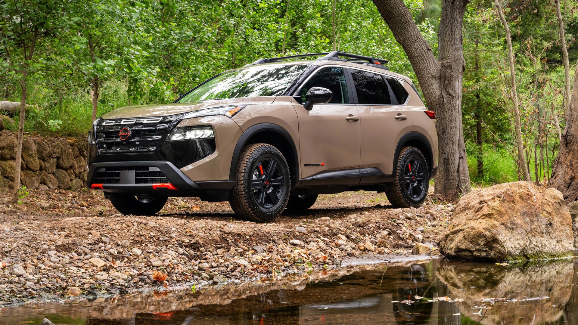 ARTICLE-NISSAN-ROGUE-PHEV-2026_Rock-Creek-devant